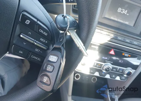 2020 Hyundai Elantra Se from USA, damaged, VIN 5NPD74LF8LH607100